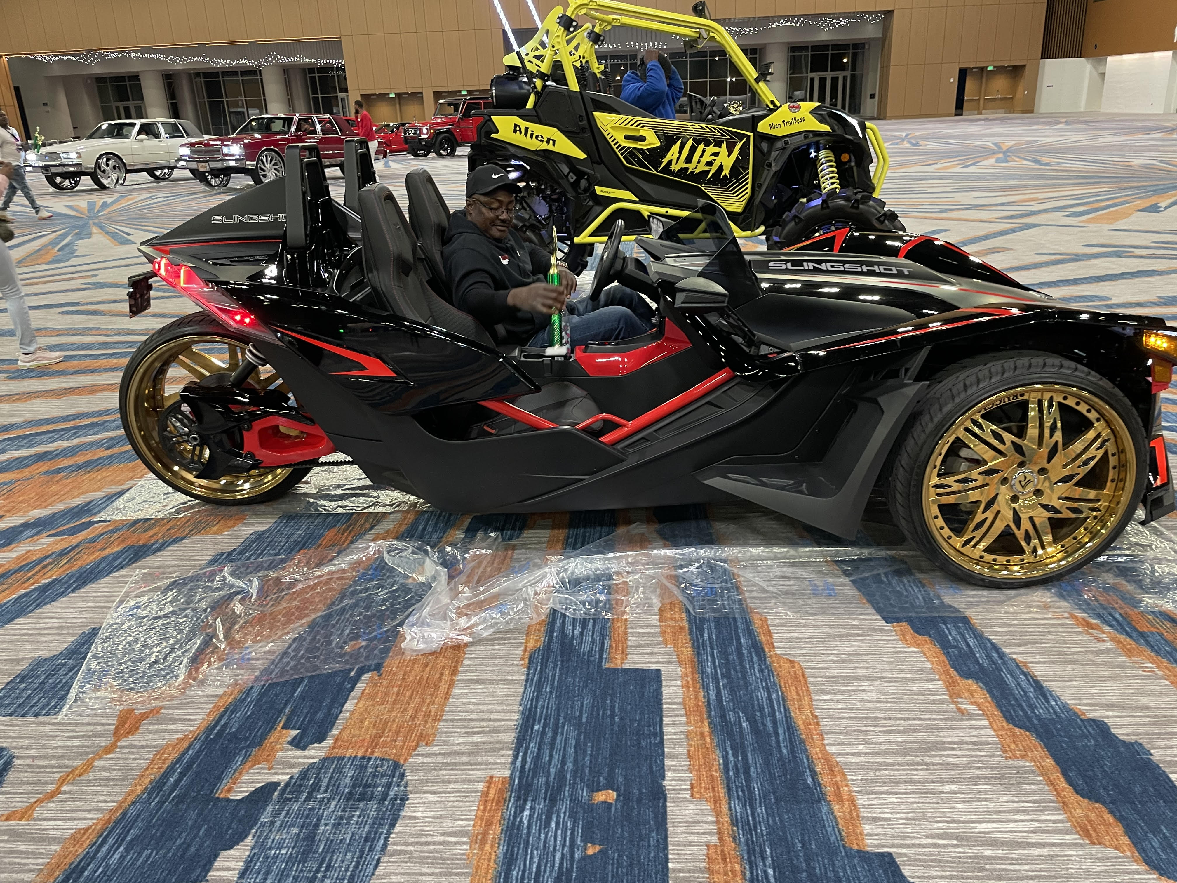 Custom Polaris Slingshot on display at the expo